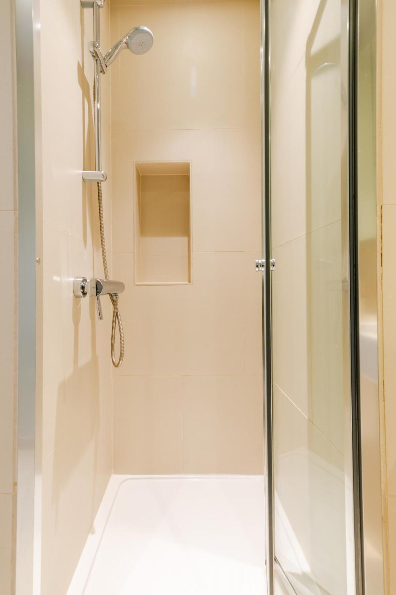 Stayinn Holborn London Eksteriør bilde